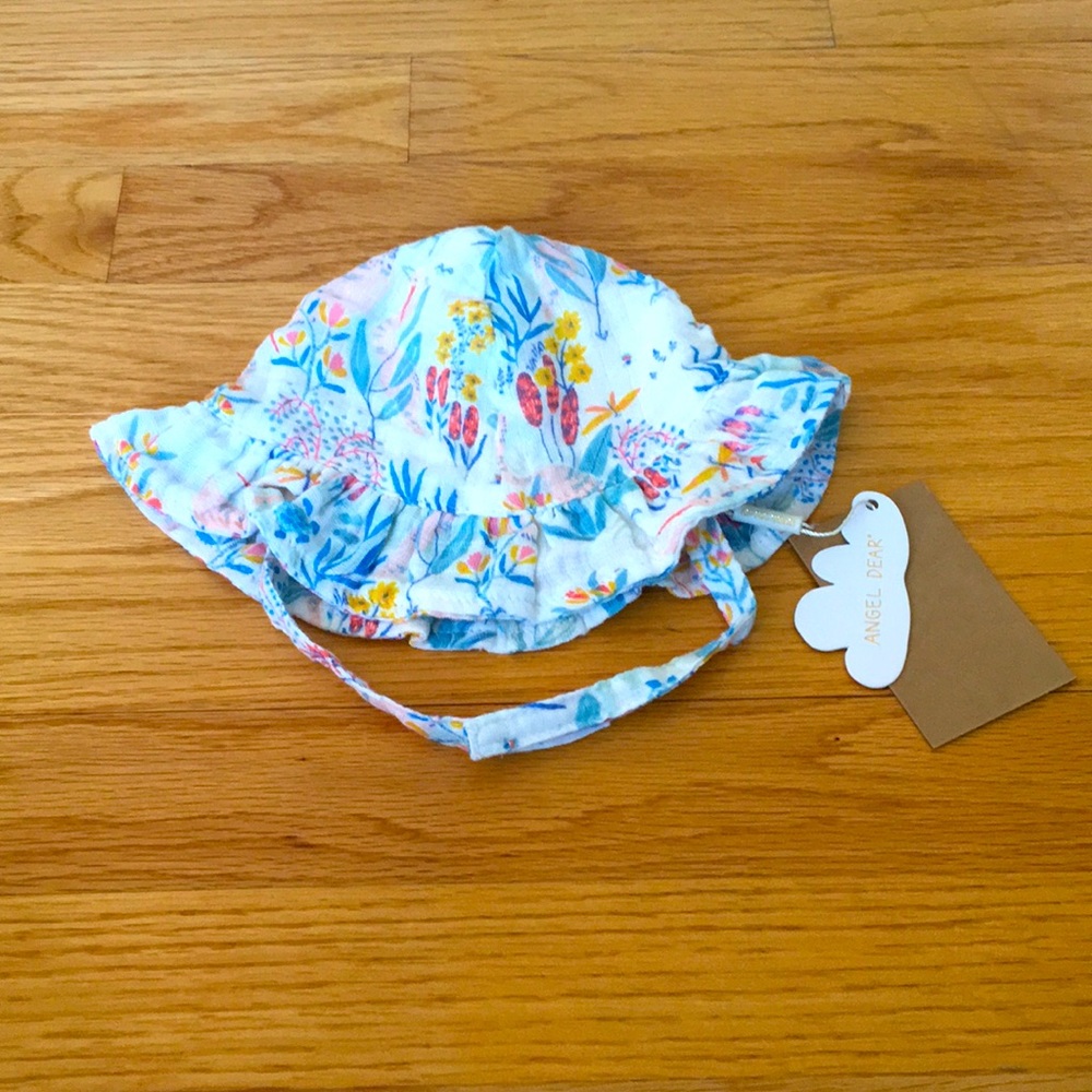 NWT Angel Dear 0-6m baby sunhat
